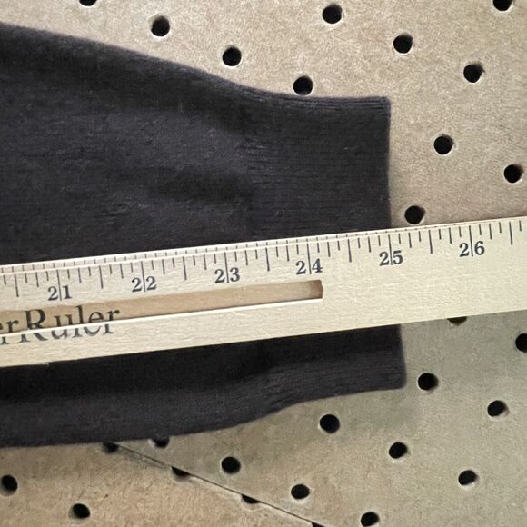 Saks Fifth Avenue Modern 100% Pure Cashmere Sweater Deep Purple Size 3X Women - Picture 8 of 8